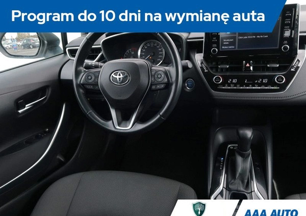 Toyota Corolla cena 82000 przebieg: 97020, rok produkcji 2021 z Brzozów małe 301